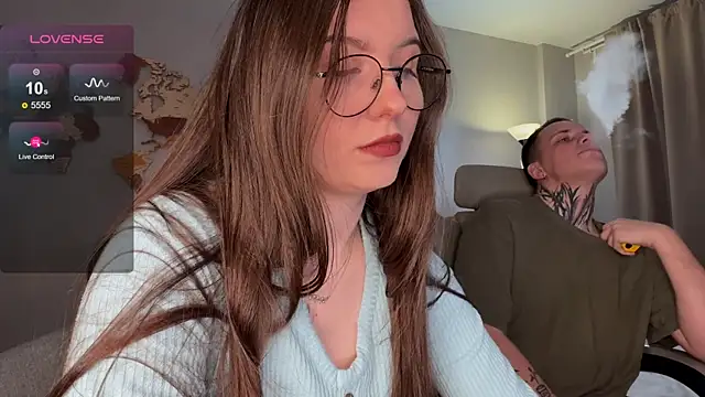 wwow meow online show from November 4, 7:40 am