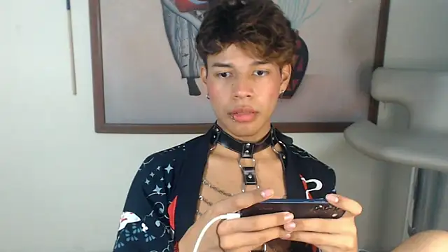 Snapshot of Kaoriimatsuii chatting on October 9, 8:45 am Kaoriimatsuii online show from October 9, 8:45 am