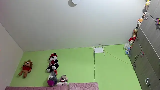 hot Dariana pantyhose online show from January 17, 12:10 pm