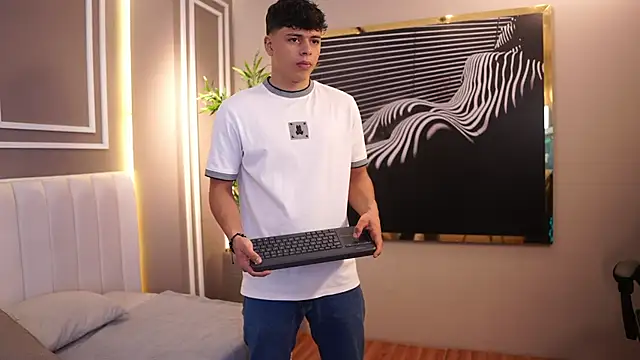 Ethan occonor online show from November 18, 12:31 pm