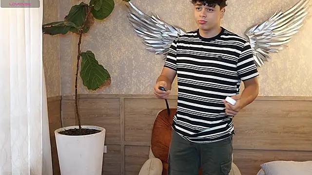Snapshot of Ethan_occonor chatting on February 26, 12:15 pm Ethan occonor online show from February 26, 12:15 pm