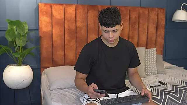 Snapshot of Ethan_occonor chatting on March 28, 1:49 am Ethan occonor online show from March 28, 1:49 am