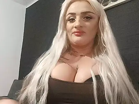 AnastasiaLips online show from April 28, 8:14 pm