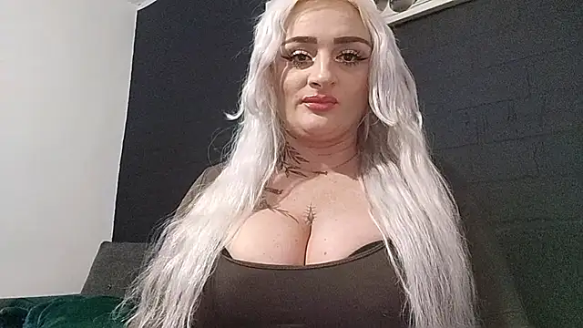 AnastasiaLips online show from April 29, 8:15 pm