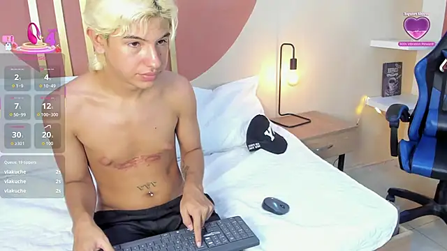 Enrrixxx  online show from September 21, 12:01 am