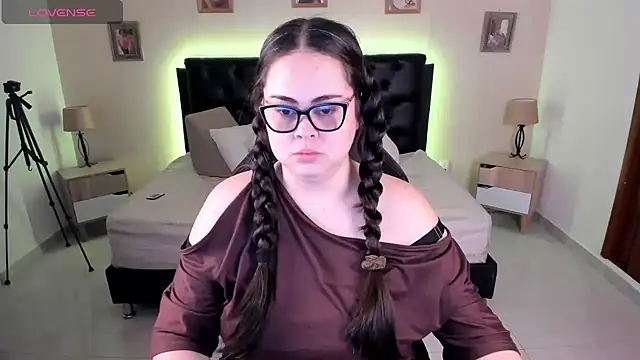 LolaVillalobos online show from July 14, 12:22 pm