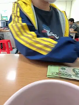 PhuongNhi21 online show from October 4, 1:58 am