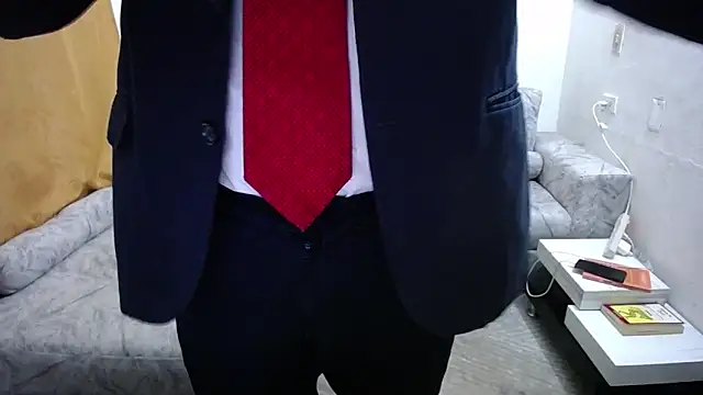 Victor Maitland online show from October 14, 3:29 am