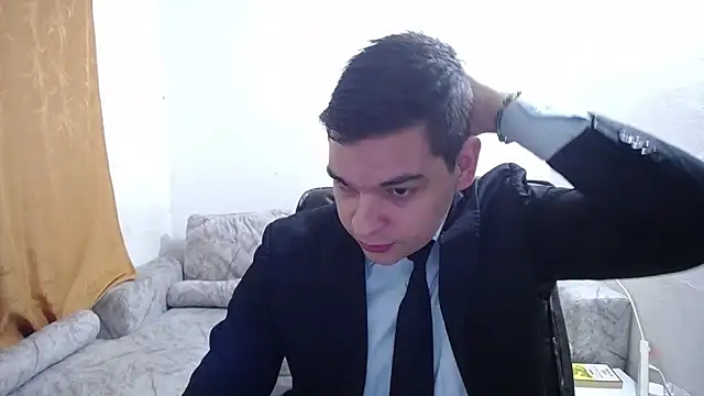 Victor Maitland online show from December 2, 3:34 am