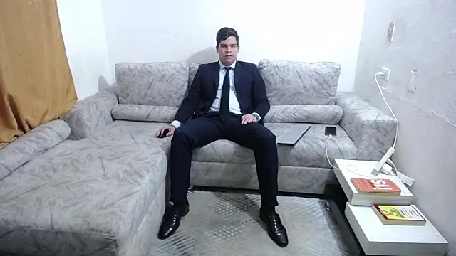 Victor Maitland online show from March 13, 3:57 am