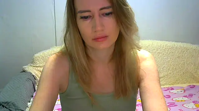 JessFoxxx online show from December 15, 4:06 am