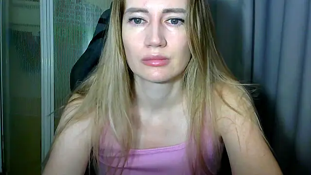 JessFoxxx online show from January 11, 4:39 am