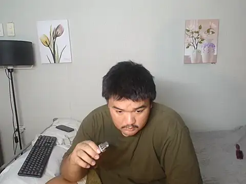 Snapshot of arthur_shelby2 chatting on April 23, 1:13 pm arthur shelby2 online show from April 23, 1:13 pm