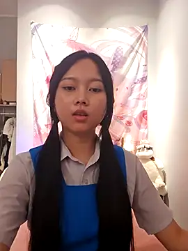 Snapshot of lirz06 chatting on September 16, 5:25 pm lirz06 online show from September 16, 5:25 pm