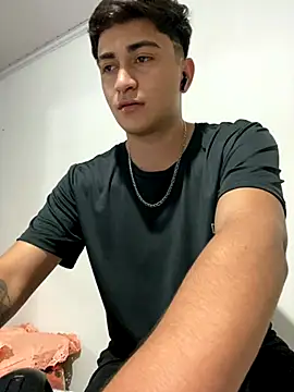 Tavinho067 online show from October 31, 4:13 am