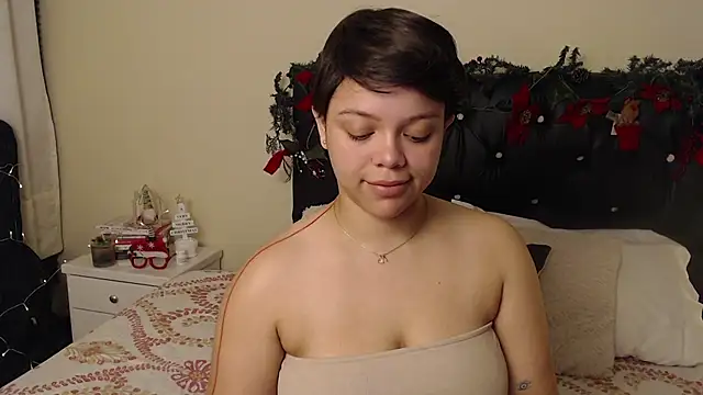 Amanda sweet online show from December 14, 1:49 pm