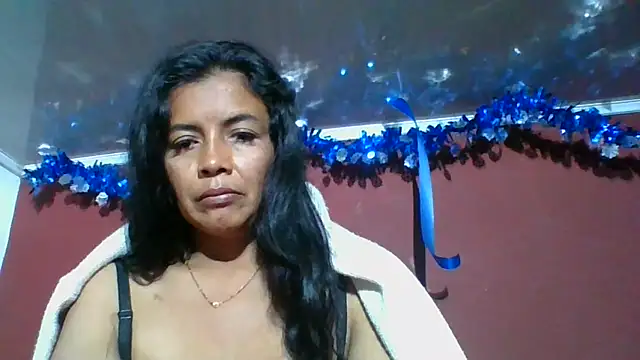 DianaOchoa  online show from December 1, 10:42 am