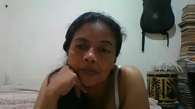 DianaOchoa  online show from April 9, 8:25 pm
