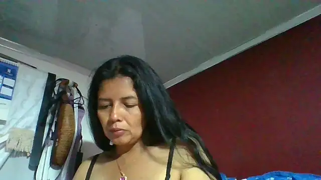 DianaOchoa  online show from April 11, 7:45 am