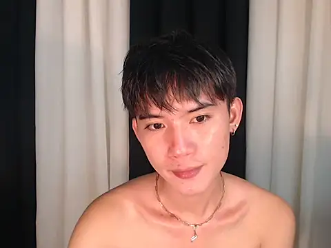 Snapshot of asian_dai chatting on December 20, 8:10 am asian dai online show from December 20, 8:10 am