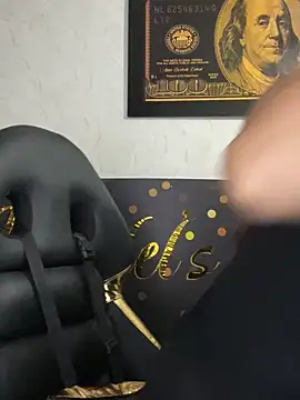 Snapshot of candy__fox_ chatting on October 5, 12:58 pm candy fox online show from October 5, 12:58 pm