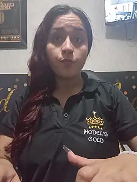 Snapshot of candy__fox_ chatting on October 28, 9:17 pm candy fox online show from October 28, 9:17 pm