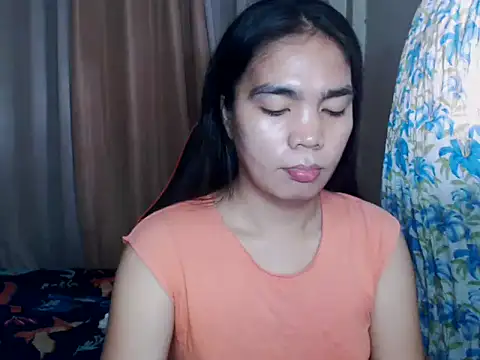 Snapshot of Simple_Martina chatting on October 2, 12:39 am Simple Martina online show from October 2, 12:39 am