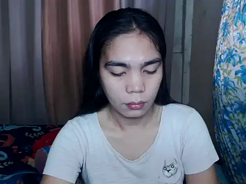 Snapshot of Simple_Martina chatting on October 22, 1:17 am Simple Martina online show from October 22, 1:17 am