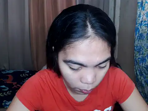 Snapshot of Simple_Martina chatting on October 30, 1:29 am Simple Martina online show from October 30, 1:29 am