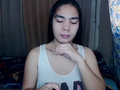 Snapshot of Simple_Martina chatting on November 22, 1:48 am Simple Martina online show from November 22, 1:48 am