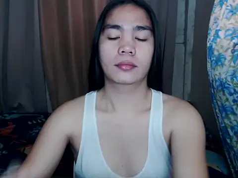 Snapshot of Simple_Martina chatting on November 23, 1:38 am Simple Martina online show from November 23, 1:38 am