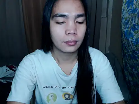 Snapshot of Simple_Martina chatting on December 3, 1:35 am Simple Martina online show from December 3, 1:35 am