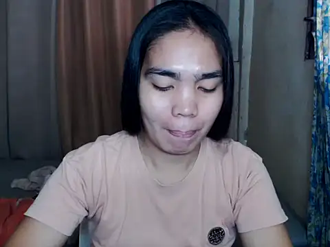 Snapshot of Simple_Martina chatting on December 14, 1:55 am Simple Martina online show from December 14, 1:55 am