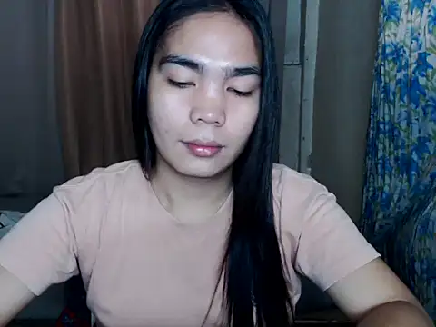 Snapshot of Simple_Martina chatting on December 15, 1:54 am Simple Martina online show from December 15, 1:54 am