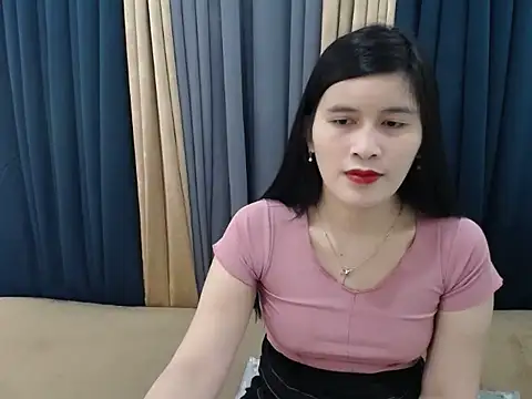 Snapshot of pinay_amaliax chatting on October 26, 10:32 am pinay amaliax online show from October 26, 10:32 am