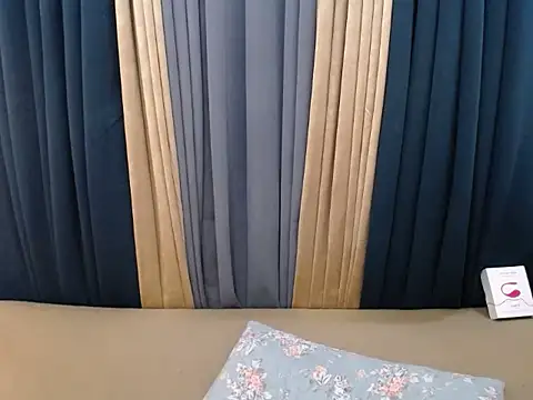 Snapshot of pinay_amaliax chatting on November 8, 9:42 am pinay amaliax online show from November 8, 9:42 am