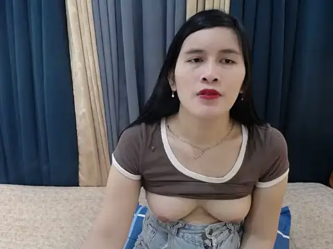 Snapshot of pinay_amaliax chatting on November 14, 9:52 am pinay amaliax online show from November 14, 9:52 am