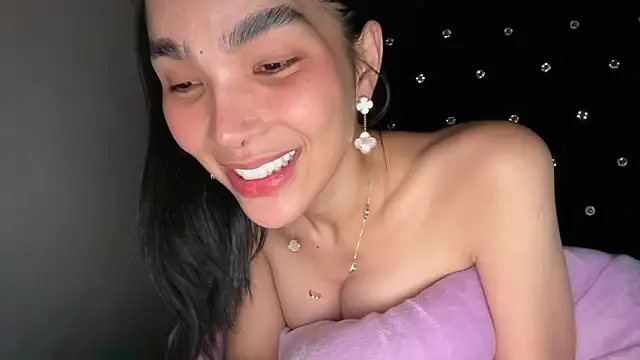 Snapshot of xxforyoureyesonlyxx chatting on February 15, 7:51 am xxforyoureyesonlyxx online show from February 15, 7:51 am