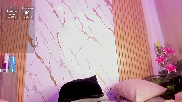 Snapshot of Eva_Johnss chatting on December 4, 12:47 pm Eva Johnss online show from December 4, 12:47 pm