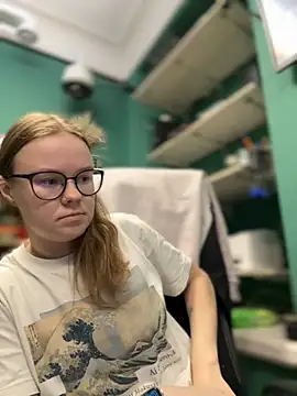  CherryBloom  online show from September 13, 9:09 am