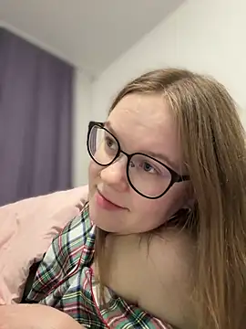  CherryBloom  online show from September 30, 8:25 pm