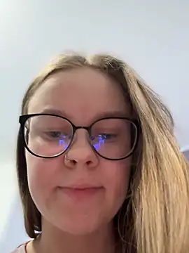  CherryBloom  online show from February 19, 10:11 am