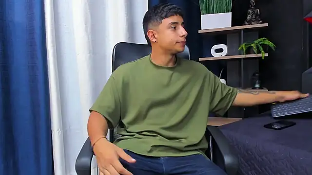 jaze bradley online show from December 2, 11:26 am