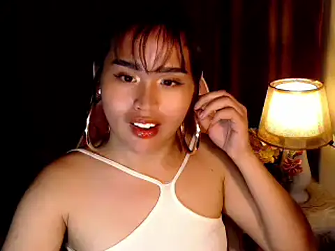 urmidnightcravingsxx online show from March 26, 12:22 pm