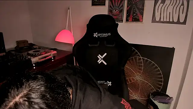 Snapshot of Nati____ chatting on February 25, 4:33 am Nati online show from February 25, 4:33 am