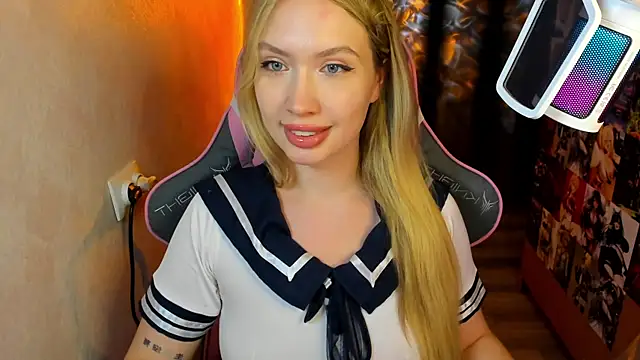 Snapshot of NicoleRiccii chatting on October 30, 9:26 pm NicoleRiccii online show from October 30, 9:26 pm