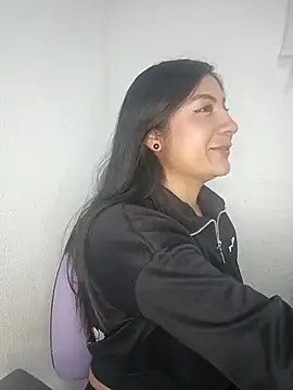 lunna 07 online show from December 20, 1:40 pm