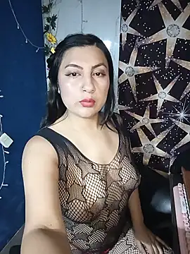lunna 07 online show from May 15, 1:40 pm