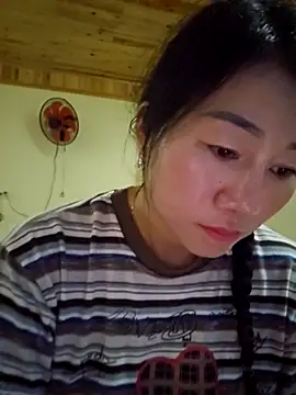 babychill09 online show from October 5, 11:57 pm