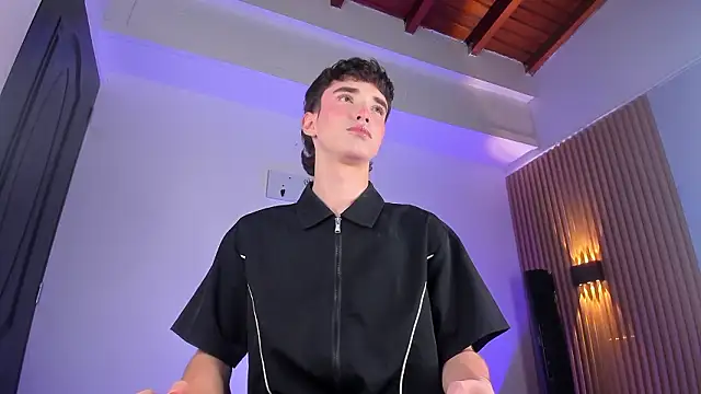 Snapshot of austin_rouse chatting on March 6, 9:55 pm austin rouse online show from March 6, 9:55 pm